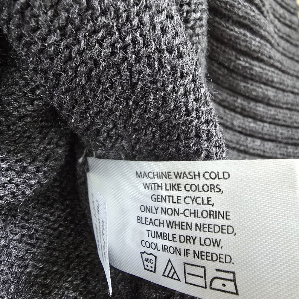 NWT Men's Gray Half-Zip Sweater Sz. L - Picture 8 of 9